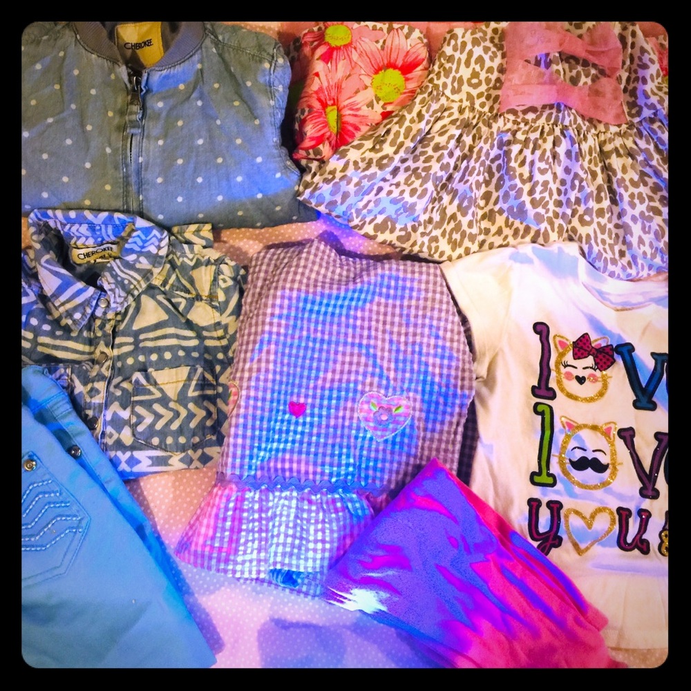 Bundle of girl clothes size 4/5  Sweet 🍭🌈🍬 Deal
